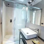 Domus Delfino Aparthotel