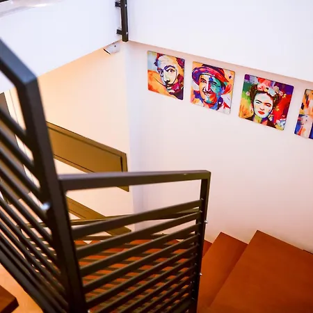 Apart-hotel Domus Delfino 4*