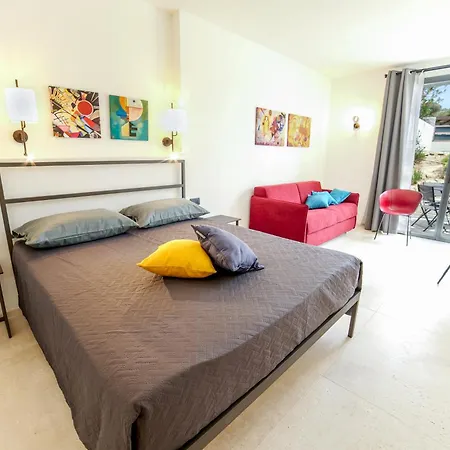 Domus Delfino 4*