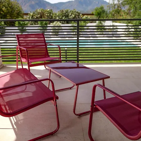 Sirius Porto Giunco アパートホテル